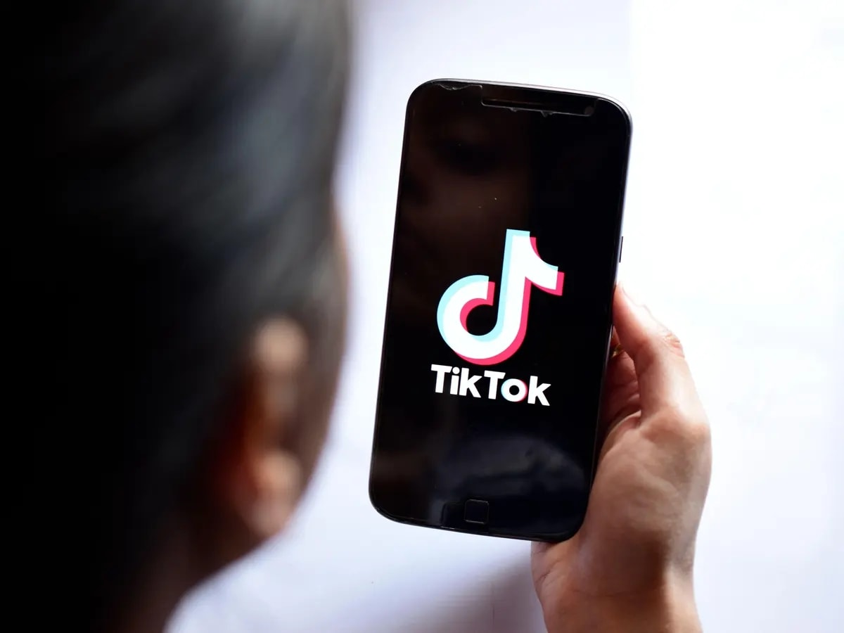 怎么切换多个TikTok账号？
